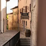 Casa Del Pellegrino - 2* Castelmonte