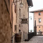 Casa Del Pellegrino - 2* Castelmonte