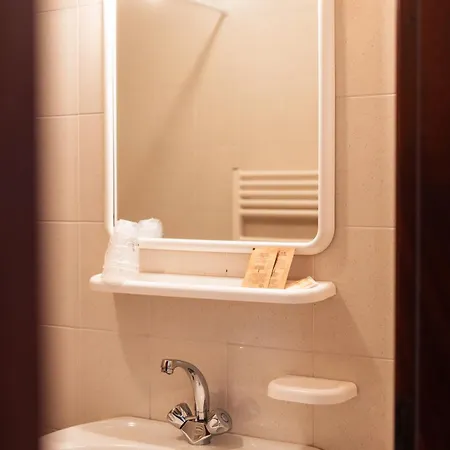 Casa Del Pellegrino - Hotel 2*