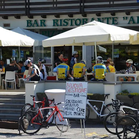 Casa Del Pellegrino - מלון 2*