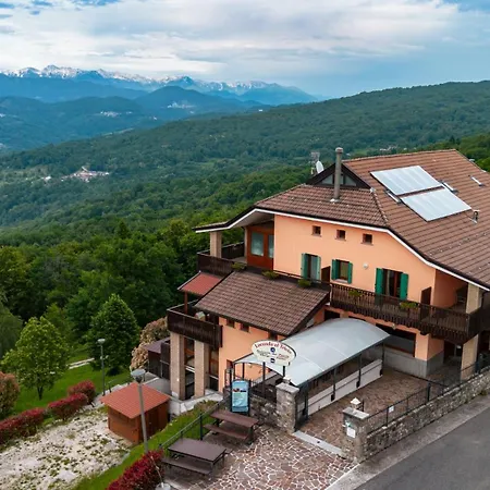 Casa Del Pellegrino - Castelmonte