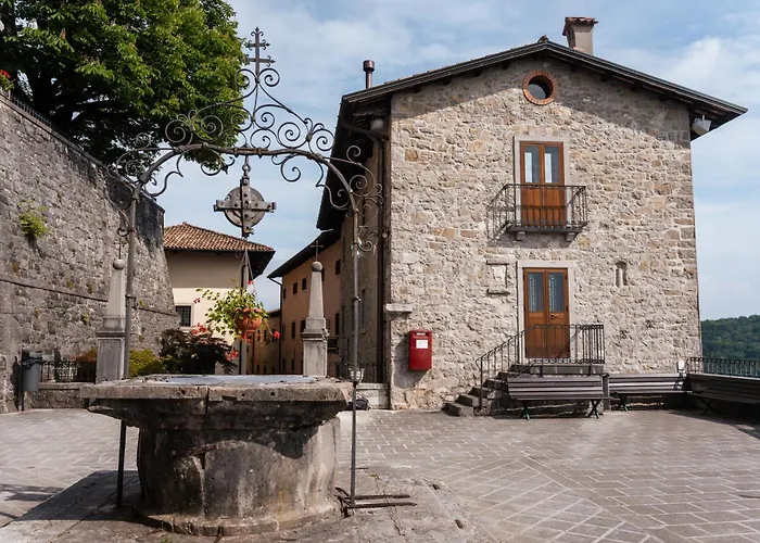Casa Del Pellegrino - Castelmonte