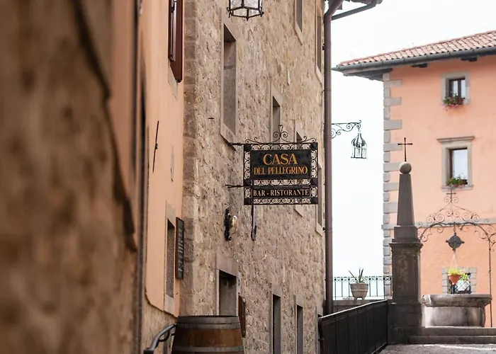 Casa Del Pellegrino - 2* Castelmonte