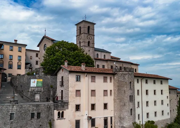 Szálloda Casa Del Pellegrino - 2*