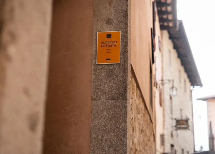 Casa Del Pellegrino - 2* Castelmonte